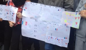 Attentats de Paris : les élèves du collège Laplace solidaires