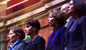 La Marseillaise chantée d'une même voix au Congrès
