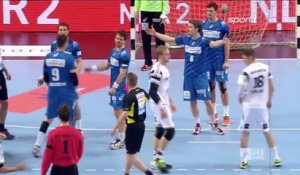 La sortie "musclée" de Piotr Grabarczyk (handball)