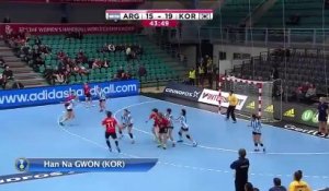 But contre son camp Lucía Haro (Argentine) / Mondial 2015 Handball