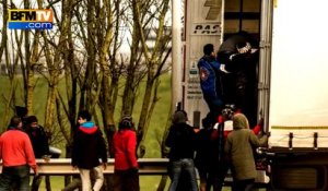 Calais: une centaine de migrants tentent d'envahir le tunnel sous la Manche