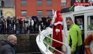 Paimpol. Le Père Noël délaisse son traîneau... Pour un bateau !