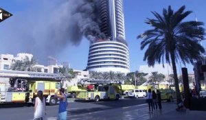 Dubaï : l'hôtel qui s'est enflammé le 31 brûlait toujours ce vendredi