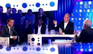 Jean d'Ormesson reproche à Manuel Valls de s'être "droitisé"
