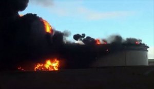 L'État islamique provoque un gigantesque incendie en Libye