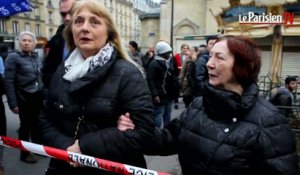 Les Roms du bidonville parisien manifestent