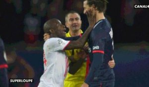 PSG - Lille : Après de multiples provocations, Rio Mavuba pète un plomb et gifle Zlatan Ibrahimovic (vidéo)