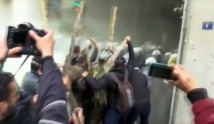 Violents affrontements entre agriculteurs et forces de l'ordre à Athènes