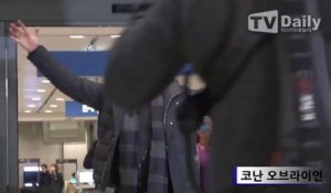 Conan O'Brien accueillit comme une rock star à Seoul - Aéroport Incheon (Corée)
