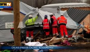 "Jungle" de Calais: le démantèlement se poursuit sous protection policière