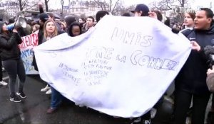 Etudiants et lycéens dans la rue