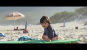 Nouvelle pub Evian avec des bébés surfeurs