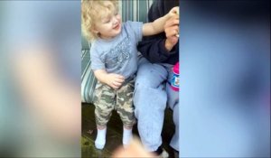 Technique Etrange D Un Papa Pour Faire Manger Son Bebe Sur Orange Videos