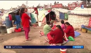Népal : un an après le séisme, le cauchemar continue