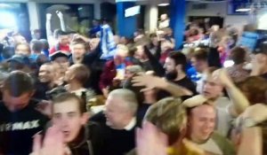 Les fans de Leicester célébrant leur titre de champion d'angleterre de Football