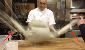 Une explosion de levain impressionnante dans une boulangerie