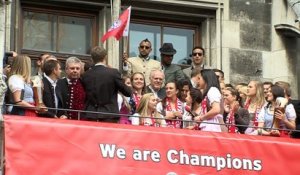 Ribéry chante "Aux champs Elysées" pour fêter le titre du Bayern en Allemagne : cette honte!!!