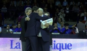 Basket : l'ovation du Palais des sports de Pau pour le retour de Freddy Fauthoux