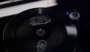 Le Vinyl de Star Wars VII laisse apparaître un hologramme d'un tie fighter