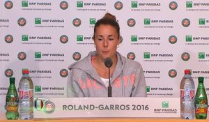 Roland-Garros - Cornet : "Super triste pour Tsonga"