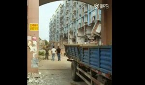 Démolition d'immeuble qui tourne au drame en chine