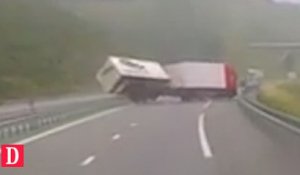 Impressionnant accident de la route en direct dans le Lot