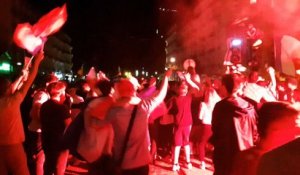 Euro 2016 : après la victoire des Bleus face à l'Islande, des Grenoblois fêtent la victoire cours Jean-Jaurès