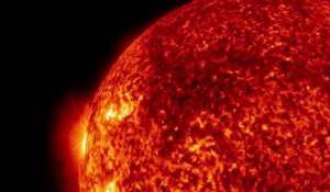 Enorme explosion filmée à la surface du soleil par la NASA