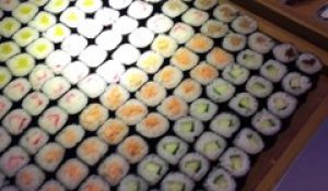 Un restaurant japonais en mode géant : sushi, maki... Dingue