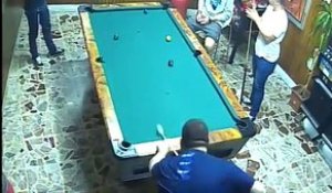 Le joueur de billard le plus chanceux du monde... Trick involontaire incroyable