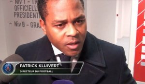 11e j. - Kluivert : "Le groupe est derrière le coach"