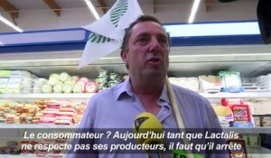 Lactalis: action des producteurs dans un supermarché à Laval