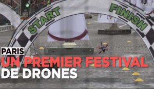Paris : les Champs-Elysées envahis par des drones