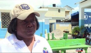 Haiti : première distribution de nourriture après l'ouragan Matthew
