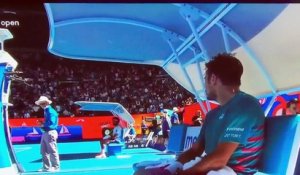 Wawrinka et Tsonga s'embrouillent à un changement de côté