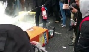 Un militant pro-trump se fait frapper en éteignant un incendie