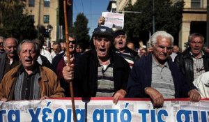 Grèce : la colère des retraités contre une nouvelle baisse des pensions