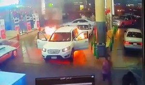 La réaction des gens a permis d'éviter le pire lorsqu'une voiture a pris feu à une station-service