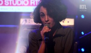 Barbara Pravi - L'amitié (live) - Le Grand Studio RTL