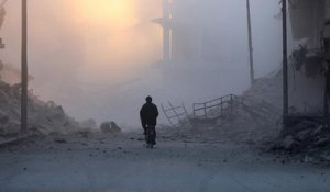 Alep-Est : l'armée syrienne progresse, les civils fuient