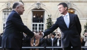 Passation de pouvoirs entre Manuel Valls et Bernard Cazeneuve