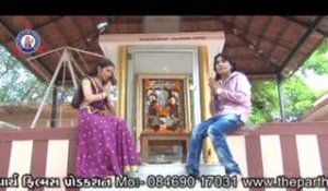 He Charan Kulma Dhariya Maye Aavtar - Darshan Dejo Shree Khodal Aai - Gujarati devotional songs