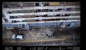 Un drone de la police survole un point de vente de drogue à Marseille