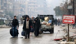 Alep : suspension des opérations militaires et évacuations
