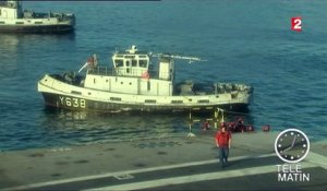 Le porte-avions Charles-de-Gaulle dans la rade de Toulon