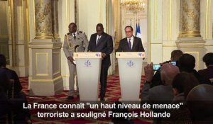 Hollande: "haut niveau de menace" terroriste en France
