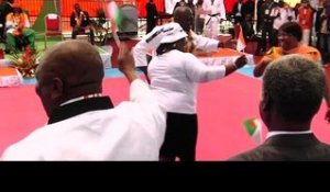 Accueil des médaillés des JO à Abidjan: les ministres dansent pour célébrer les héros