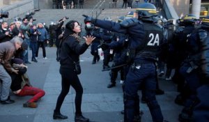 Clashes in Paris in wake of election results