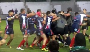 Incroyable bagarre lors d’un match de rugby entre la Marine Nationale et les Royal Navy