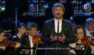 Jonas Kaufmann élève la voix